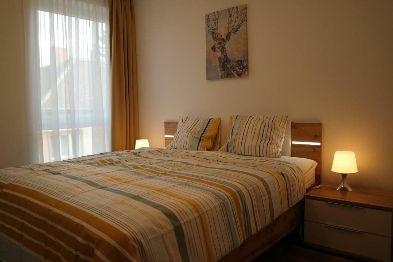 Holiday Apartman With Free Parking Győr Eksteriør bilde